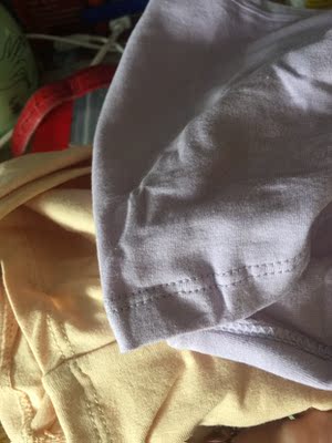 看图、质量好得没得说、又便宜、去年底买了2个红色、穿到现在还很好、不起球、现在买多一份放家里备用、想买的别犹豫 看图、质量好得没得说、又便宜、去年底买了2个红色、穿到现在还很好、不起球、现在买多一份放家里备用、想买的别犹豫