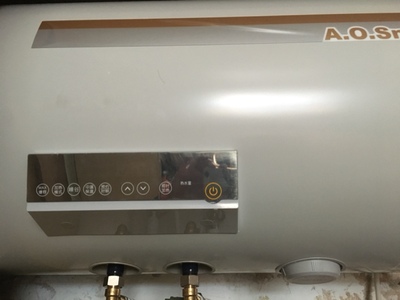 揭秘史密斯F360热水器怎么样,三个月使用彻底后悔了,内幕曝光