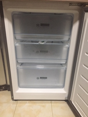 Midea/美的 BCD-230WTM(E)风冷无霜节能冰箱 家用小型三门三开门