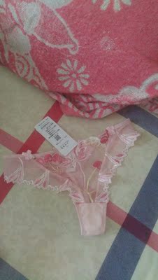 做工精细，看着养眼，晚上让媳妇穿上