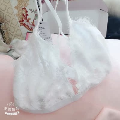 很漂亮的内衣，面料也舒适，轻薄穿着透气没有束缚，不会显得厚重，蕾丝很好看又有点性感，可以自己加个胸垫穿，信赖这家的品质，很喜欢