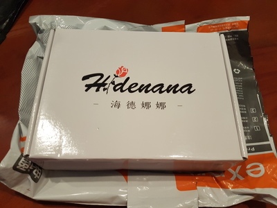 质量满意，材质柔软，无怪味，物品描述相符。老婆外观穿起来特别的性感，穿着的人舒服，摸的人也舒服，大大加强了房中的情趣程度，她实际穿上时间只有30秒...之後不解释。老婆穿上後说好害羞，搞得老婆在爱爱时超紧张，兴奋和敏感度变更高，也更让我性欲大发让老婆不要不要一整晚。 东西乾净和包装好