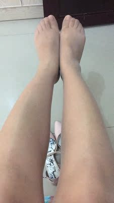 挺好的,今天穿的裸肤的,我觉得白皙的更好看呐~ 挺好的,今天穿的裸肤的,我觉得白皙的更好看呐~