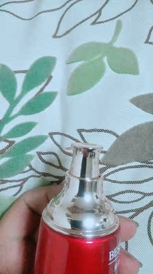 包装很精美，挺不错嫩红素的，用的很温和的，没有出现副作用