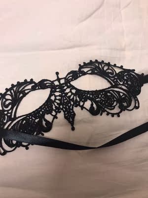 弹性挺大的，胖瘦都能穿。还可以