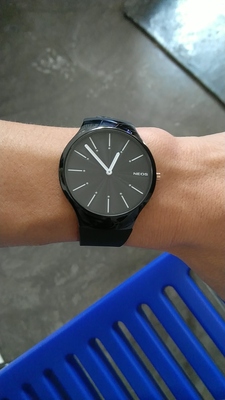 吐槽白领戴雷欧时手表怎么样，是哪里产的牌子？戴着上档次吗