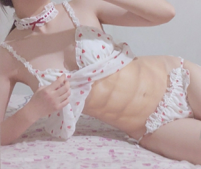 是小仙女本人了,腹肌p了我好久,还是很假,很无奈 是小仙女本人了,腹肌p了我好久,还是很假,很无奈