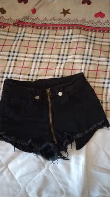 裤子质量非常好哦,很合身,超喜欢! 裤子质量非常好哦,很合身,超喜欢!