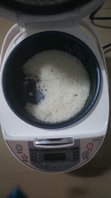 目前看来美的MB-WFS3018Q电饭煲怎么样,美的质量如何,值得入手吗