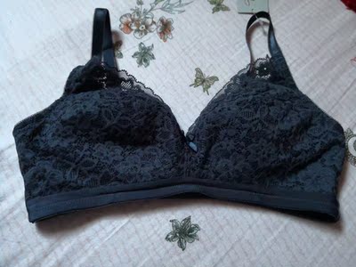 一直穿黛安芬挺好的，舒服质量也好。