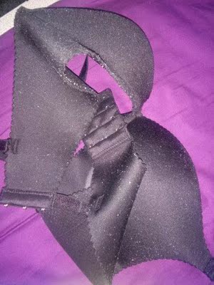 你们家内衣质量真好！就洗了俩次就成这样了！ 你很棒棒哟！呵呵！ 请好好解释一下！