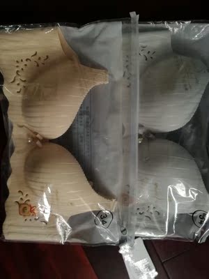 东西收到了，冲压一次成型无钢圈，手感不错，搞活动的气候买的，性价比很高，还会再来