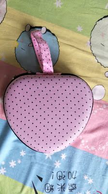 穿上特别舒适，非常满意的一次购物，还非常贴心的赠了一个小盒子