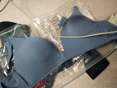 特别薄舒服啊，跟室友买的