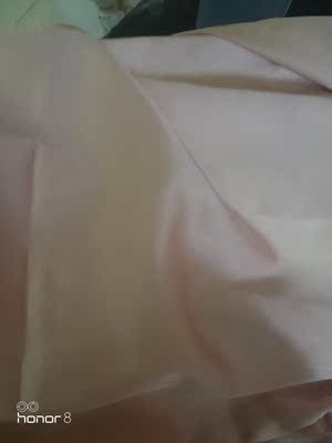 颜色好看  料子很舒服，款式很好看