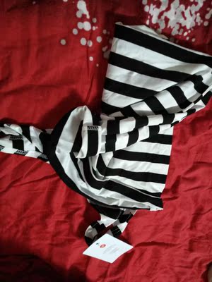 衣服很好看,很喜欢,穿起来很舒服,下次还会继续来光顾的,还会推荐朋友来的,很喜欢!!! 衣服很好看,很喜欢,穿起来很舒服,下次还会继续来光顾的,还会推荐朋友来的,很喜欢!!!