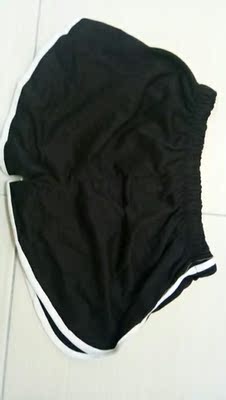 这价钱收到这样质量的裤子实在是太划算了 布料很好通风 穿着也很舒服 大小也刚好