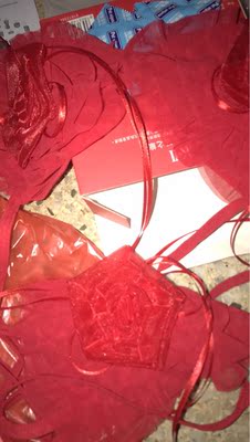 颜色很漂亮 很是性感 我很喜欢