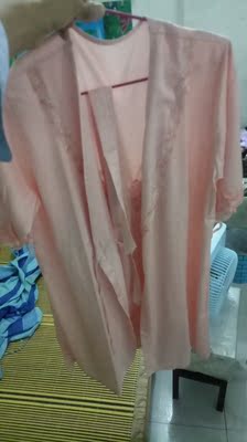 买小了换货，客服态度很好，物流很快，老婆也很喜欢。