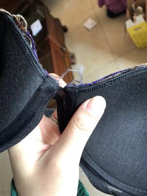 不好不好不好，说什么内衣中的爱马仕，就这三毛钱的做工还好意思吹嘘，原价是一万个不值的，看在一折的份上勉强收下，这质量，连华歌尔都不如！