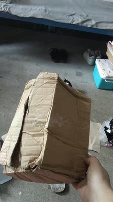 差评差评差评! 包裹都烂了! 差评差评差评! 包裹都烂了!