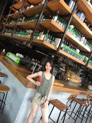 穿起来百搭又休闲 上身挺好看的 主要是显瘦呢