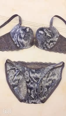 发货速度,服务态度好,很喜欢这家店的内衣很性感,下次还会来的哟! 发货速度,服务态度好,很喜欢这家店的内衣很性感,下次还会来的哟!