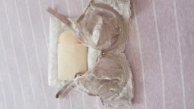 穿上非常漂亮～