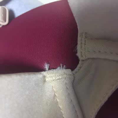 线头太多了，在专柜买都没有这样的情况