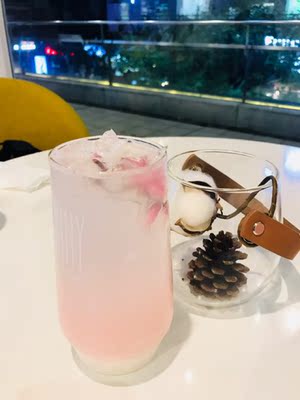 用心评论是美德。这么多年我都没有好好评论过，当然从现在开始我都会好好说一下我的实际使用心得～毕竟致力于剁手这么多年，人生只剩下这点特长了。这段话会像我的签名一样，陪伴我填满大大小小的评论。当然很多产品不能光靠别人评论，还要自己去勇于尝试。