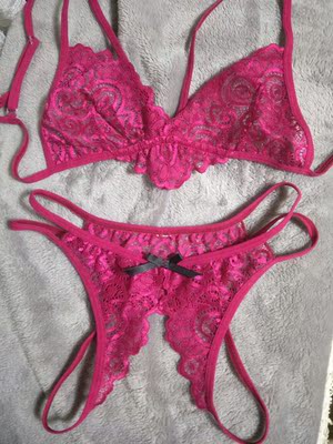 太美了！比图片还美，是透的，前后面都可以进，不用脱的，弹性很好，摸起来方便，这次买了好几件，过一阵还来，不能穿的次数太多会审美疲劳的