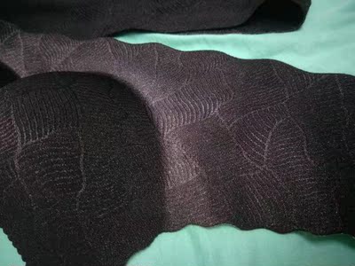 胸罩收到，试了一下，很舒服。做工也很精细，走线也很平整，一看就是大厂家生产的。总之在她家购物很温馨，当然是很满意咯！美翻啦，做工精细，面料舒服舒适，质量确实不错，款式又好看，很划算