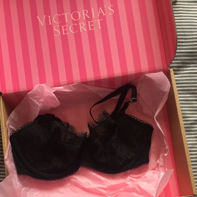 第一眼感觉 这是我买的内衣吗 款式不是很像 可能穿上就撑起来了吧 