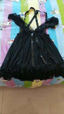 穿上美美哒！老公说好看，摸着手感是那种软软的，滑滑的，很舒服。