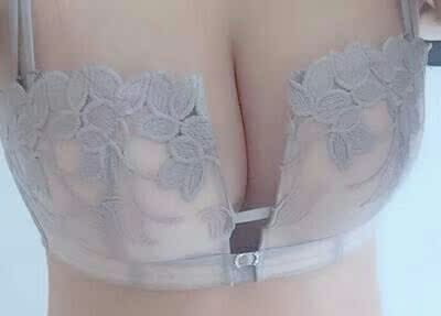 宝贝收到了 跟图片一样漂亮 料子很好穿起来非常舒服 真是物美价廉 性价比很高 物流也超级快 两天就到了 主要是客服态度很热情 有问必答很有耐心 必须好评！