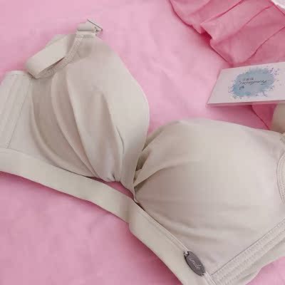 很满意，抱着试试看的心态拍了一件，没想到效果这么好，穿上很舒服，很聚胸，性价比这么高的宝贝喜欢的朋友可以拍了，会推荐给朋友的