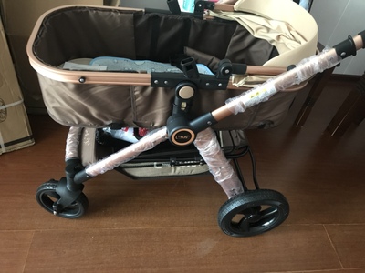 解说小太阳高景观婴儿推车怎么样，好用吗？这个牌子上档次吗