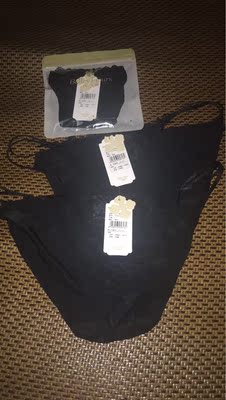 宝贝面料还是挺舒服的,做工也比较精致!有些小性感! 宝贝面料还是挺舒服的,做工也比较精致!有些小性感!