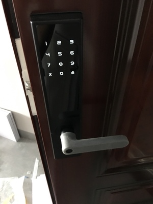 解说门锁装鹿客classic智能指纹锁怎么样，安全灵敏吗？好用吗？