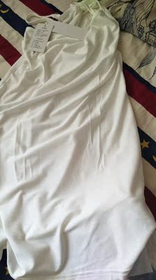 质量不错的 很舒服 客服推荐的尺码刚刚好 很喜欢 客服也是很有耐心的说 加钱发了顺丰 三天就到了 这个时间收到 刚刚好 质量不错的 很舒服 客服推荐的尺码刚刚好 很喜欢 客服也是很有耐心的说 加钱发了顺丰 三天就到了 这个时间收到 刚刚好