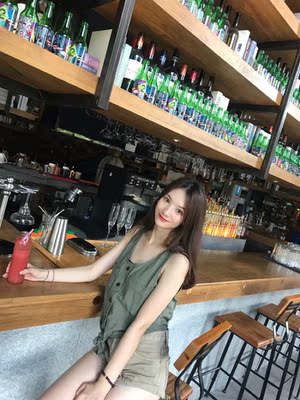 穿起来百搭又休闲 上身挺好看的 主要是显瘦呢