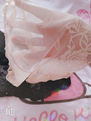 款式很好看，蕾丝的面料很柔软，裆部是纯棉的，都是单独的包装，买来被我姐拿走一条就剩两条了，很喜欢