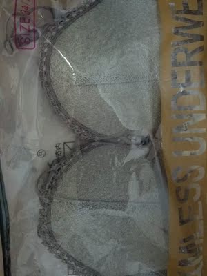 老顾客了 非宠喜欢他家的 已经买过好对回来 依旧很喜欢他家的样式  料子很柔软 穿在身上很舒服!