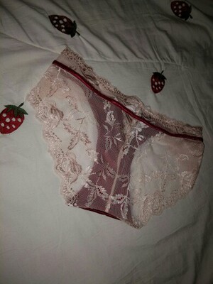 宝贝满足我的期待，收到宝贝立马拆开看到它们高兴极了，实物与照片相符，卖家本着质量为本诚信经营的服务理念服务每个消费者，非常赞👍！如果有需要还会再次光顾的！