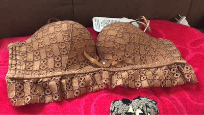 衣服收到了 质量挺好的 穿着舒服 价格也太亲民 以后继续光顾