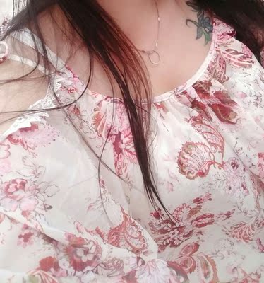 很漂亮😊我都想当睡衣来穿了，哈哈