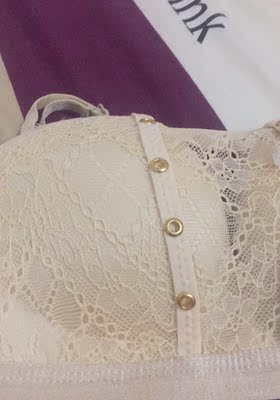 很好很满意,没让我失望,质量也很好,客服服务态度也很好,穿着也很舒服,也很聚拢,很满意 很好很满意,没让我失望,质量也很好,客服服务态度也很好,穿着也很舒服,也很聚拢,很满意