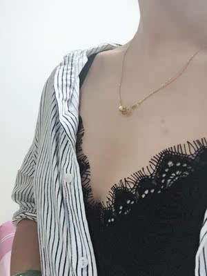 内衣收到啦，质量非常好，黑色蕾丝也性感，薄薄的适合夏天，在这家买过好多次了，质量有保障，喜欢的妹子买起来吧，非常性感哦