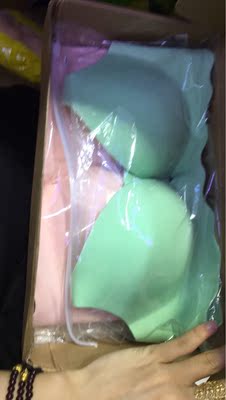 宝贝很喜欢啊 没色差 没穿过这种颜色  大爱