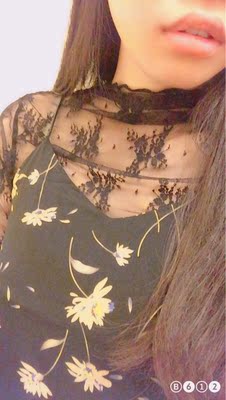 穿起來很舒服，不會刺，秋天穿正適合，就是客服推薦的尺碼大了點，應該小一號正適合